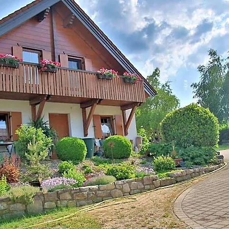 Heumanns Blockhaeuser Am Wald *
